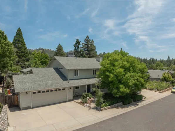 218 Oak Tree Cir, Murphys, CA 95247