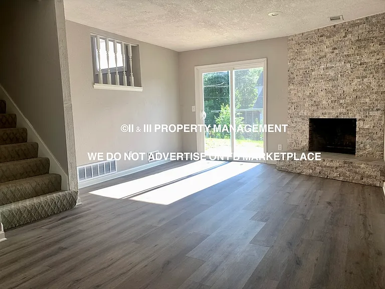 6102 Newton St — Photo 10