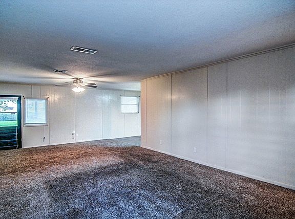 5th image of 306 E Newland Dr