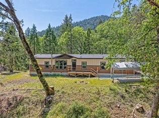 646 Winona Rd, Grants Pass, OR 97526