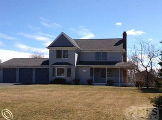 5865 E Silo Ridge Dr, Ann Arbor, MI 48108