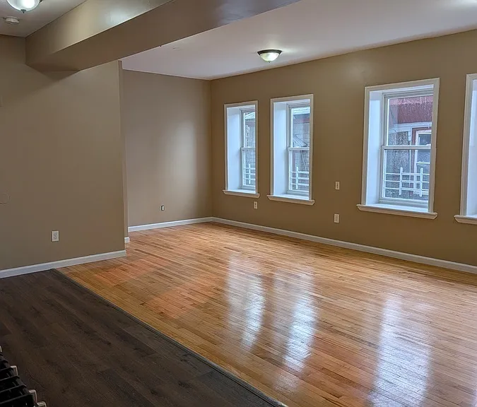 39 N Burnett St — Photo 5