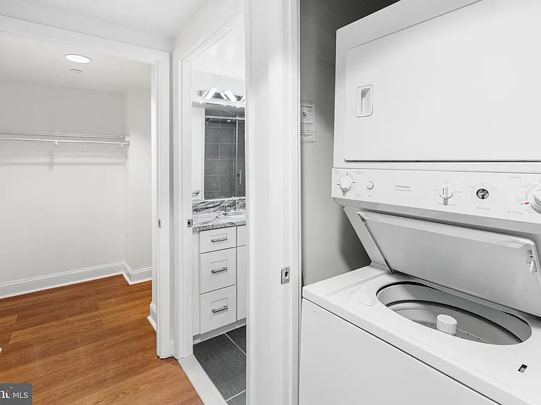 1150 K St NW #311 — Photo 14