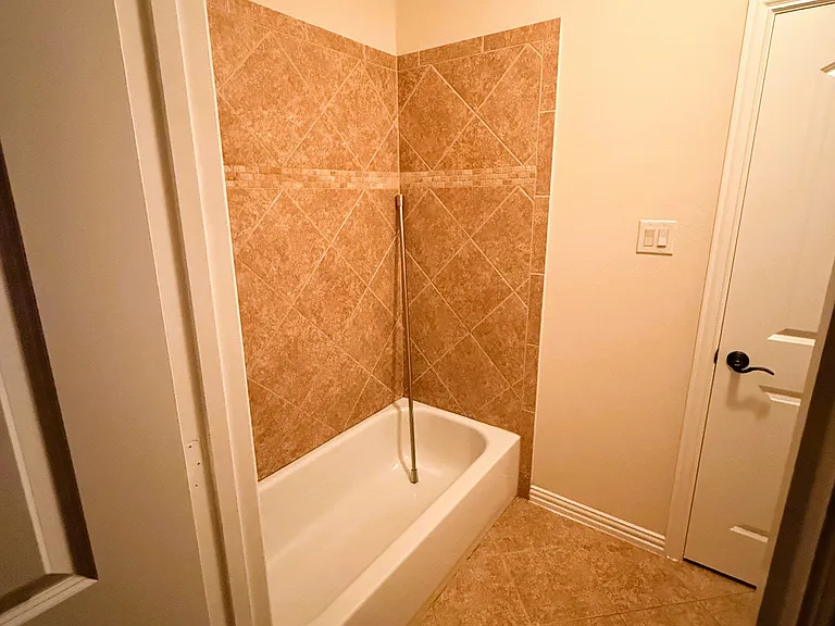 2215 Longview Rd — Photo 22