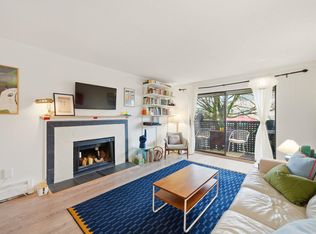 2215 Dundas St #207, Vancouver, BC