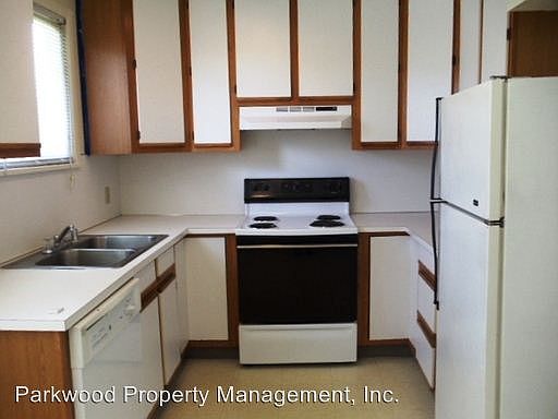 5th image of 11014 47th Ave SW
