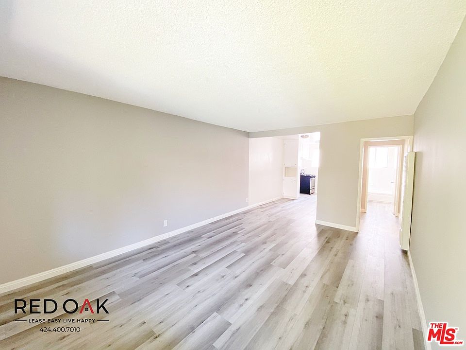 1st image of 12737 Moorpark St #12-A
