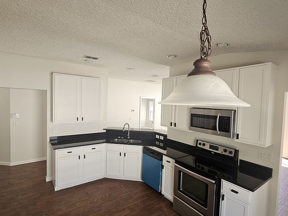 1st image of 1060 Moosehead Dr