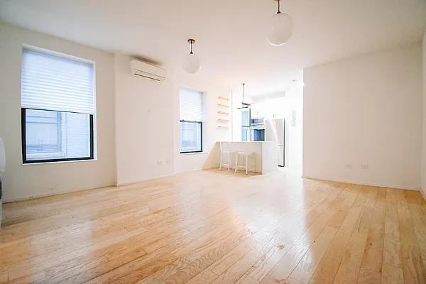 Rented by Skyward | media 20