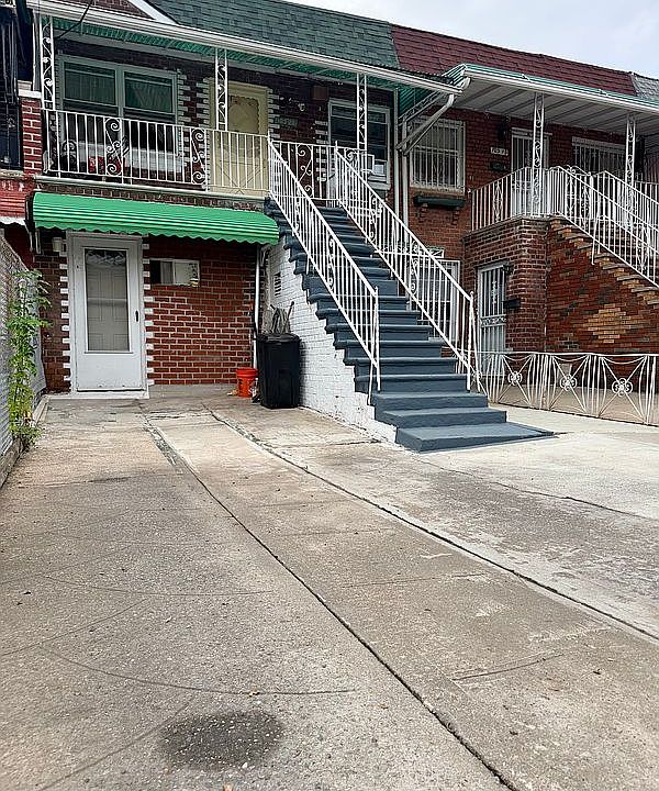 1st image of 10320 Avenue