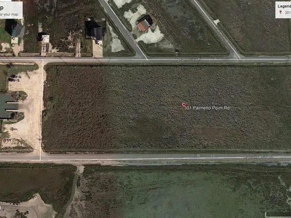 301 Palmetto Point Rd, Rockport, TX 78382