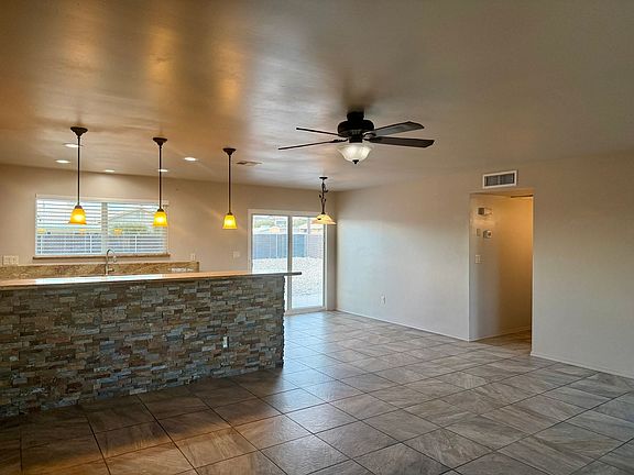 3rd image of 2105 Palo Verde Blvd S
