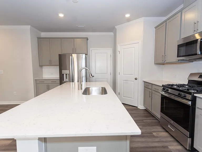 710 Spoonbill Trl — Photo 4