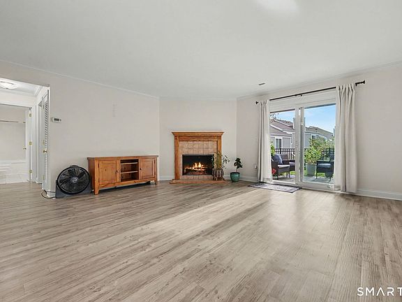 4th image of 71 Aiken Street #D9