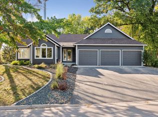11438 Zion Cir, Bloomington, MN 55437