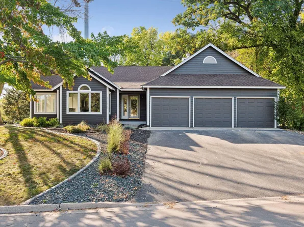 11438 Zion Cir, Bloomington, MN 55437