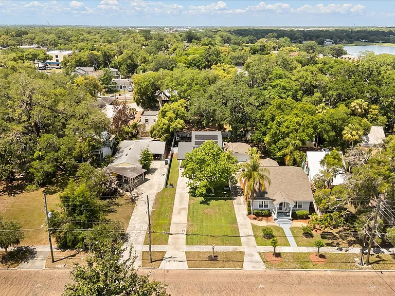 742 N Westmoreland Dr — Photo 42