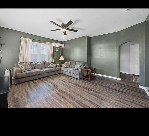 5th image of 110 N Liner St