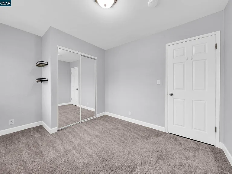 1812 Cole Ave #4 — Photo 28