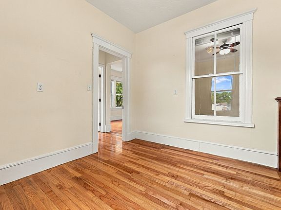 5th image of 70 Leonard St #2