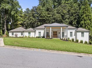 65 Barbara Ln, Sandy Springs, GA 30327