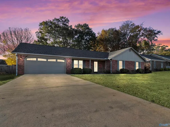 2705 Carrington Dr SW, Decatur, AL 35603