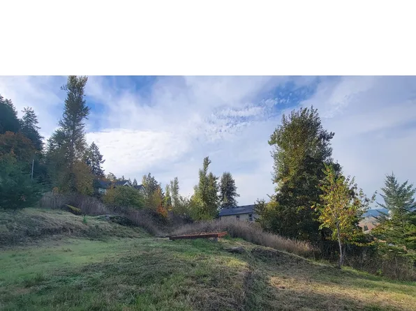 1 Queens Ave, Creswell, OR 97426