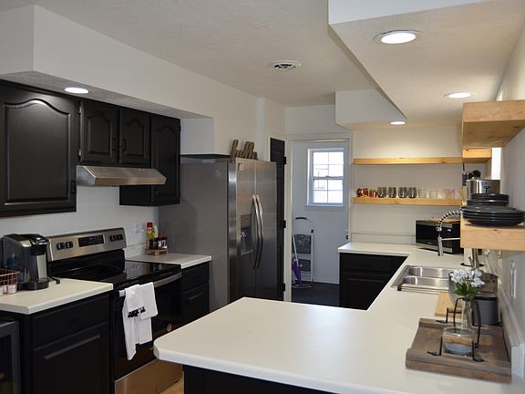 2nd image of 20 Woodland Avenue