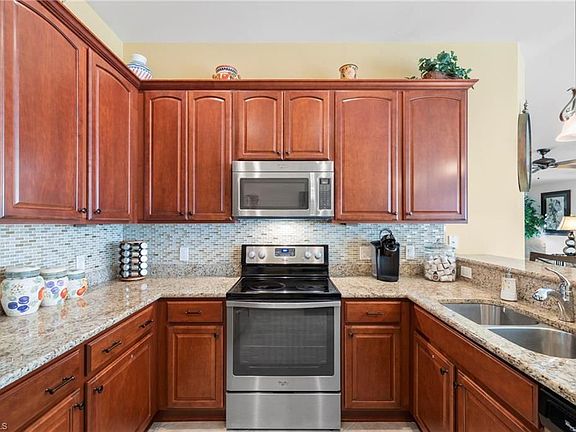 5th image of 8627 Genova Ct