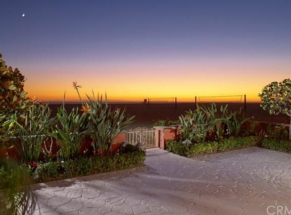 3rd image of 6906 W Oceanfront