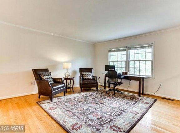 3rd image of 15629 Newhope Dr