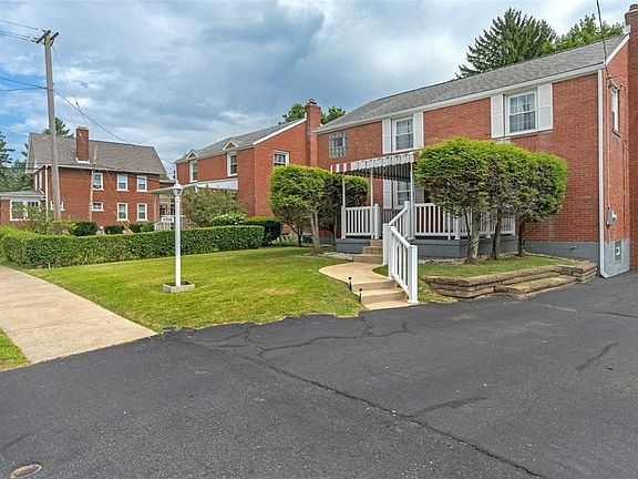 2nd image of 1705 Lincoln Way