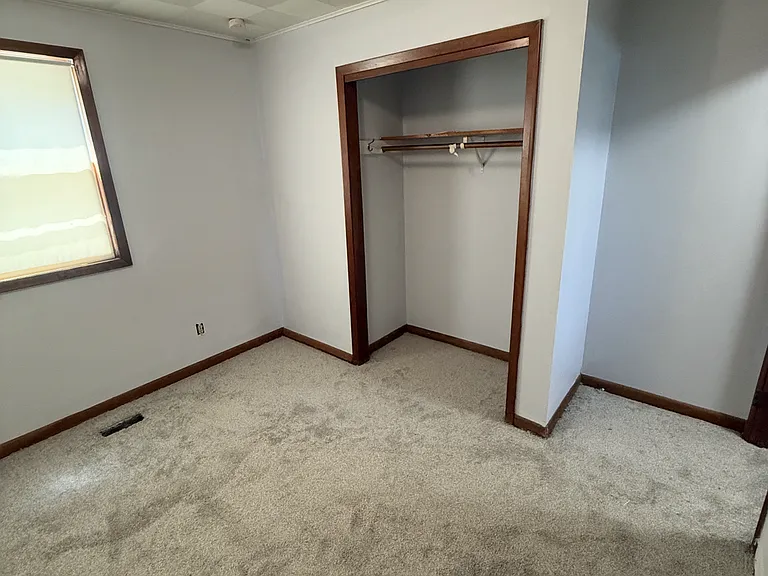 400 E 2nd St #3 — Photo 7