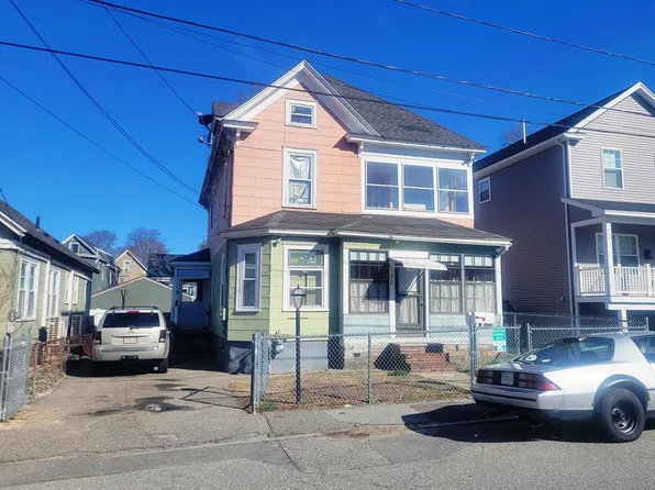 190 Ennell St, Lowell, MA 01850