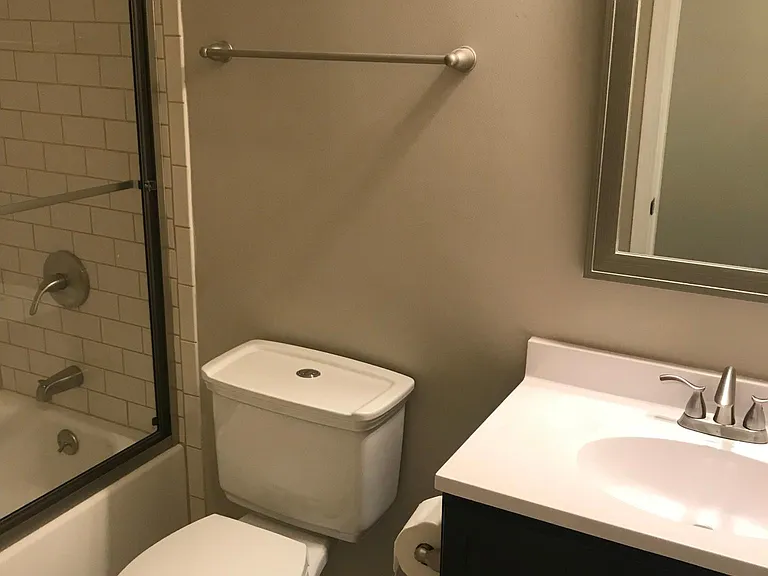 655 Escalade Dr — Photo 16