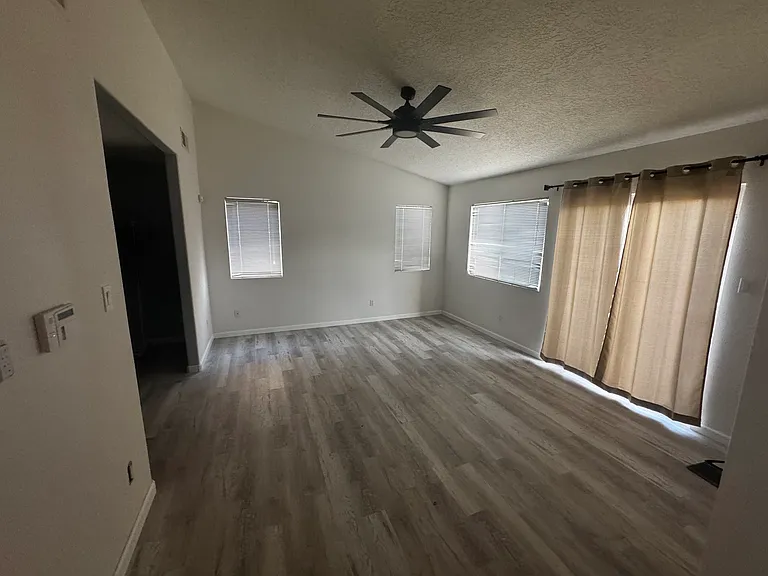 7004 Tree Line Ave NW — Photo 17