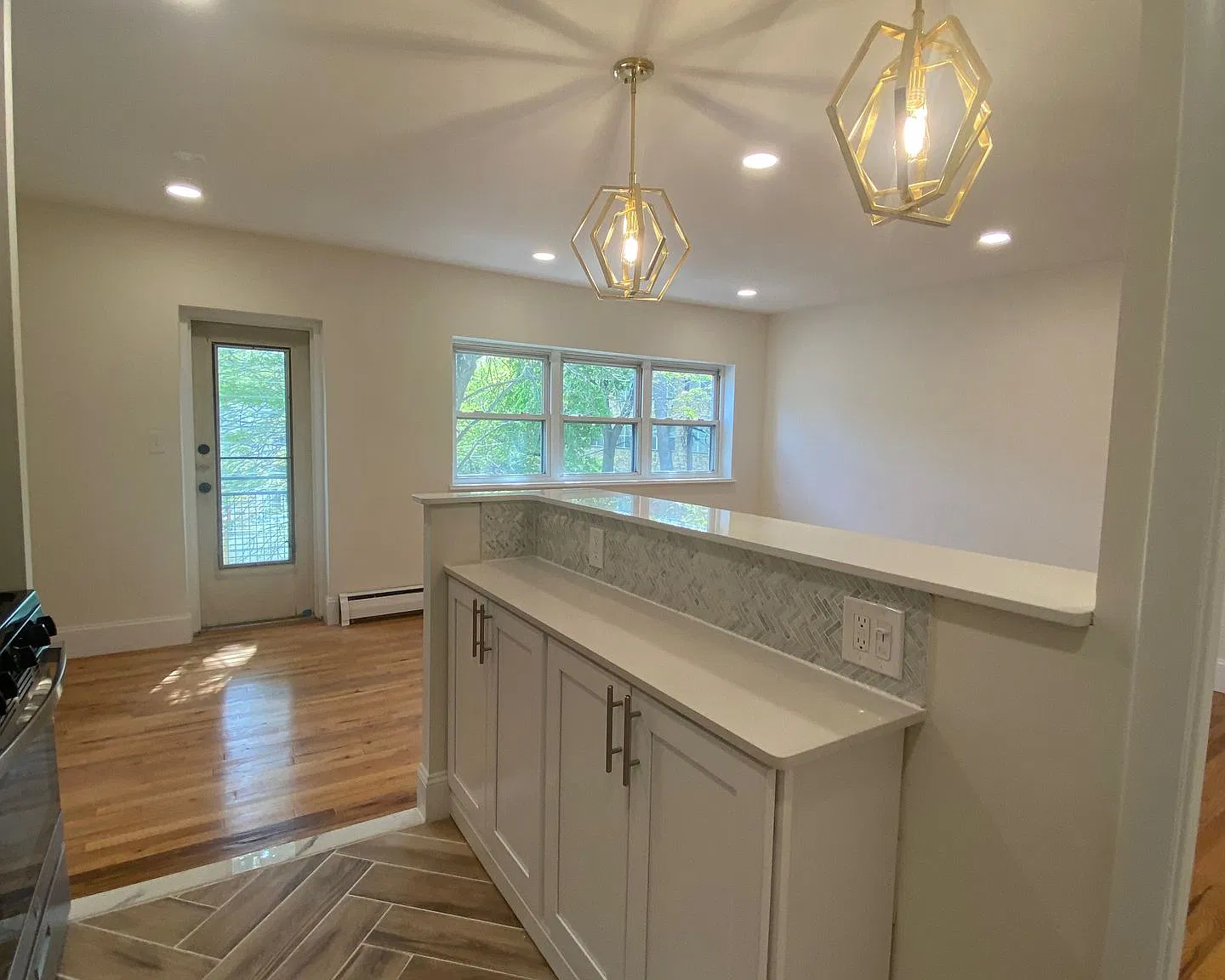 43 Cottage — Photo 4