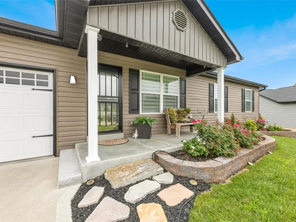 29497 Walnut View Dr, Wright City, MO 63390