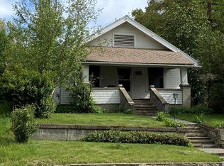 708 E Main St, Dayton, WA 99328