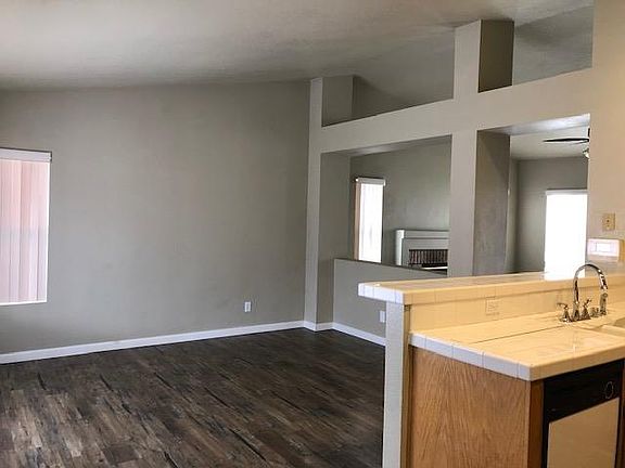 5th image of 12296 Pico Ct