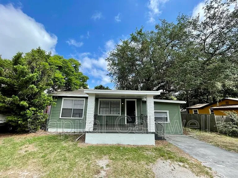 1904 E Emma St — Photo 19