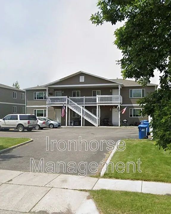 8 Michael Grove Ave #10