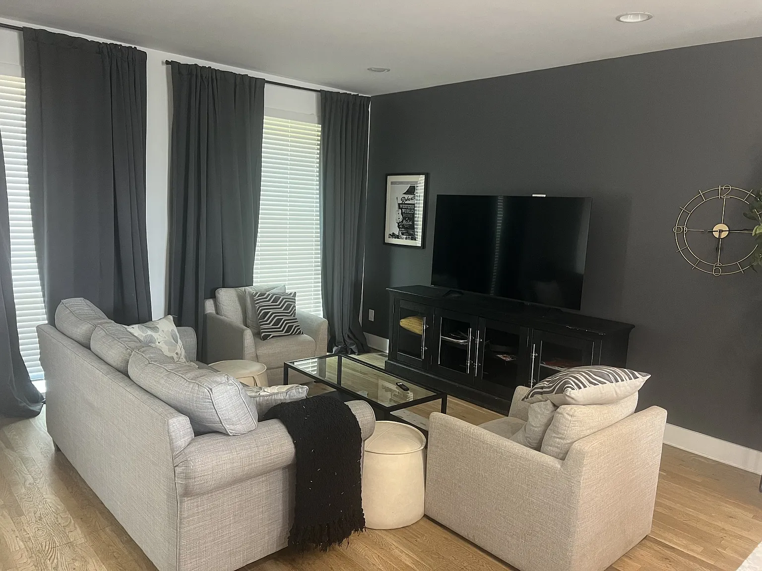 3 bed, 3.5 bath, 2100 sqft, $2,900 — Photo 4