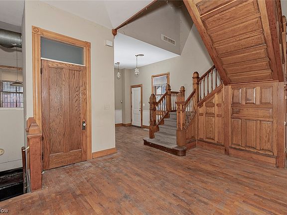 5th image of 5311-5315 Franklin Ave