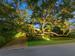 2511 Goldenrod St, Sarasota, FL 34239