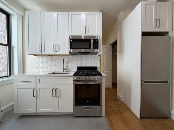 350 W 55th St APT 7K, New York, NY 10019