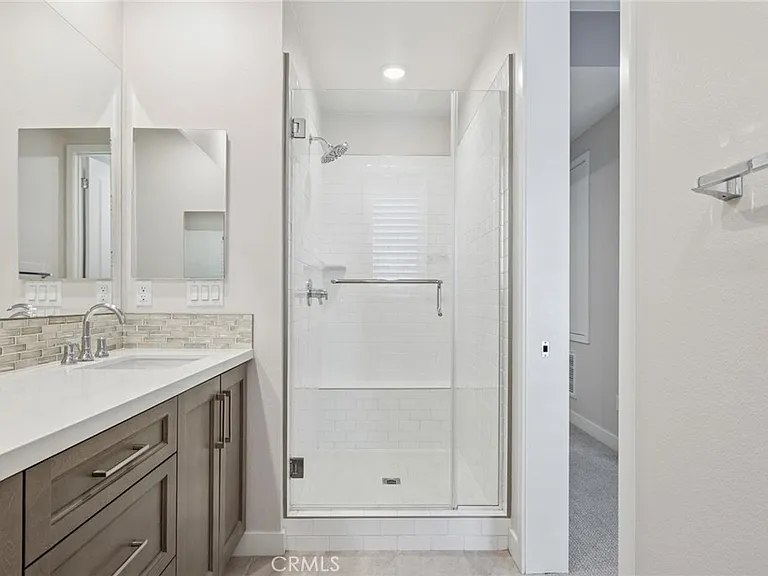 3189 Doheny Way — Photo 23