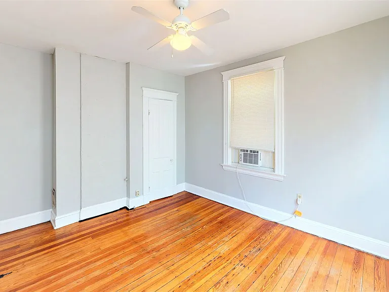 426 Ada St — Photo 9