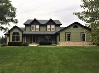 8915 Oriole Ln, Wind Lake, WI 53185