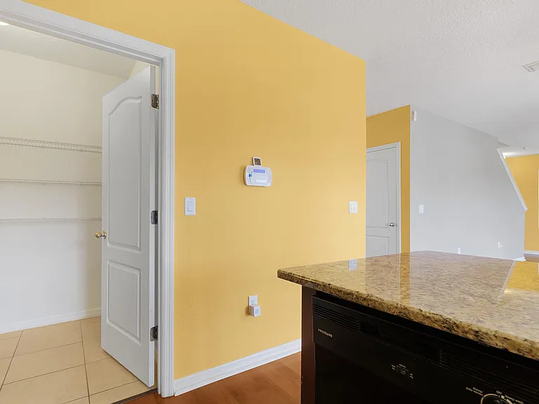 104 Country Walk Cir — Photo 20